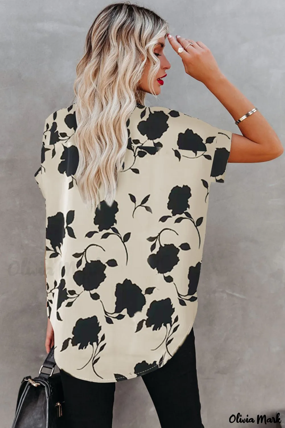 Deanwangkt - Apricot Floral Print Short Sleeve Blouse